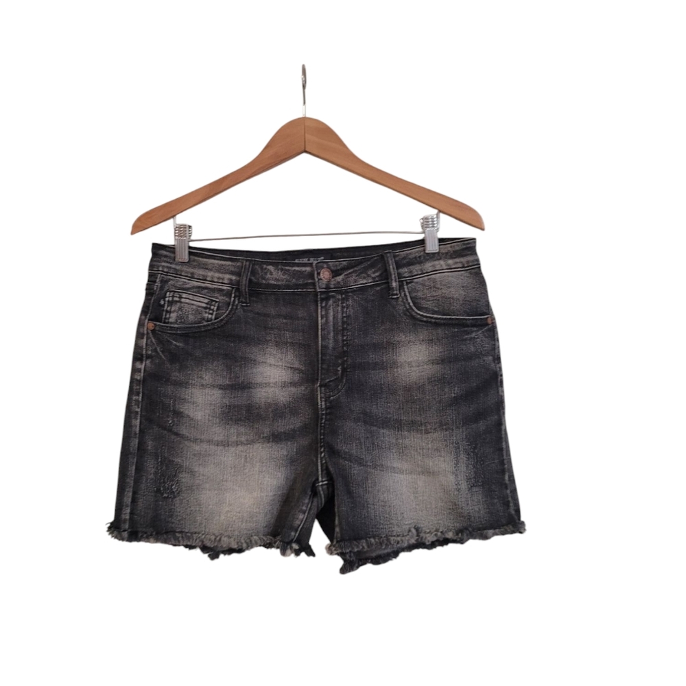 Judy Blue Women's High Rise Charcol Wash Cutoff Denim Shorts Size XL - Picture 2 of 6
